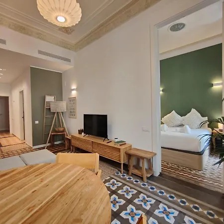2br In Heart Of Borne